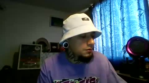Snapshot of xdantex19 chatting on June 15, 1:46 pm xdantex19 online show from June 15, 1:46 pm
