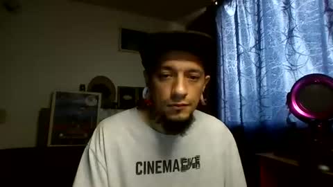 Snapshot of xdantex19 chatting on June 18, 2:21 pm xdantex19 online show from June 18, 2:21 pm