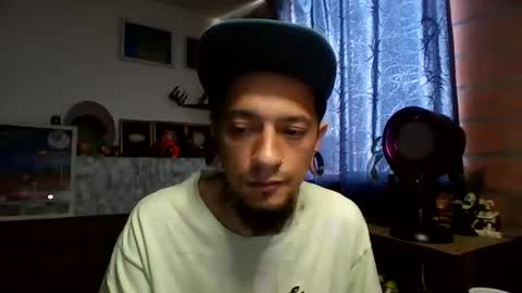 Snapshot of xdantex19 chatting on June 25, 2:21 pm xdantex19 online show from June 25, 2:21 pm