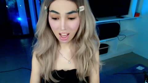 Hello ur lovely AMIRA  online show from October 13, 11:54 am