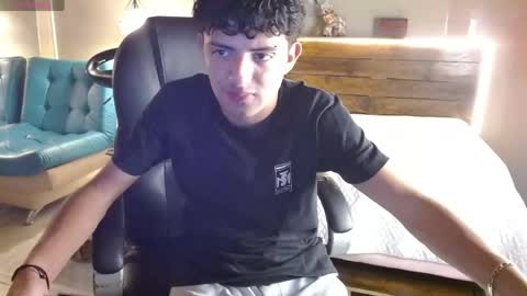 xebastwink online show from April 6, 7:26 pm