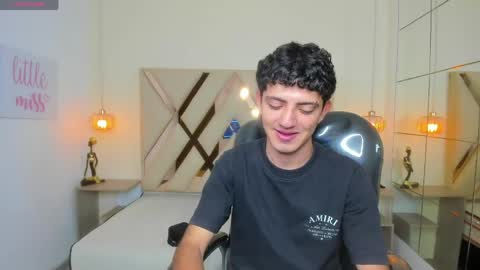 xebastwink online show from April 17, 8:12 pm