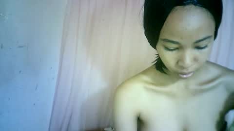 Snapshot of xenna610827 chatting on January 25, 5:07 am xenna610827 online show from January 25, 5:07 am