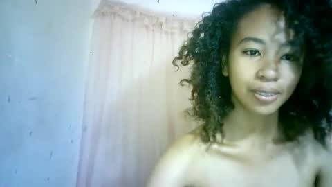 Snapshot of xenna610827 chatting on January 30, 3:11 am xenna610827 online show from January 30, 3:11 am