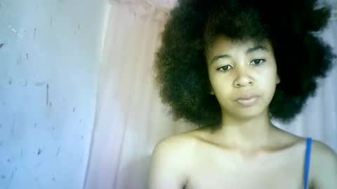 Snapshot of xenna610827 chatting on March 9, 2:32 pm xenna610827 online show from March 9, 2:32 pm