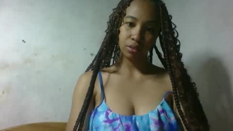 Snapshot of xenna610827 chatting on February 17, 11:29 am xenna610827 online show from February 17, 11:29 am