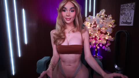 Anne online show from February 10, 2:15 am