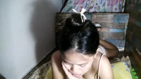 Snapshot of xgurlxlaloox chatting on June 7, 5:00 am xgurlxlaloox online show from June 7, 5:00 am