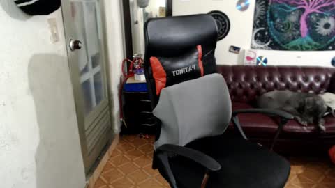 Snapshot of xherry_wet11 chatting on December 21, 9:15 pm Xherry online show from December 21, 9:15 pm