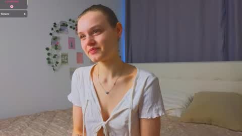 Snapshot of xiaobrunscheen chatting on November 27, 4:25 am Luna and Lina online show from November 27, 4:25 am