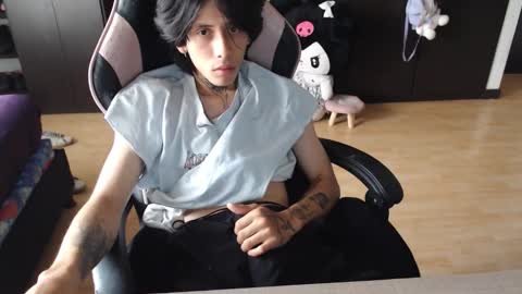 xIce Boy online show from December 18, 2:23 pm