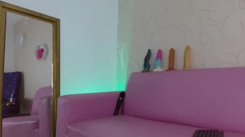 Snapshot of xime_stone chatting on October 23, 1:54 pm Xime online show from October 23, 1:54 pm