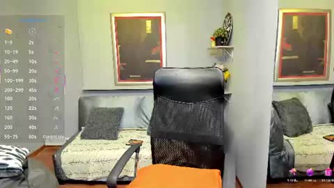 Snapshot of ximena_grant chatting on July 16, 11:38 am Ximena online show from July 16, 11:38 am