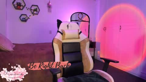 Snapshot of ximerosales chatting on February 24, 12:05 pm Ximena online show from February 24, 12:05 pm