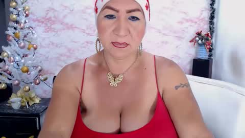 XIOMY   give LIKE on my page online show from December 2, 12:51 pm