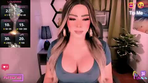 Snapshot of xjackiehugesuckerx chatting on June 20, 9:23 am Sweetjackie dont forget to fallow me online show from June 20, 9:23 am