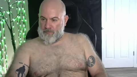 Snapshot of xjohnniex77 chatting on March 13, 2:18 am MrSlowBurn77 online show from March 13, 2:18 am