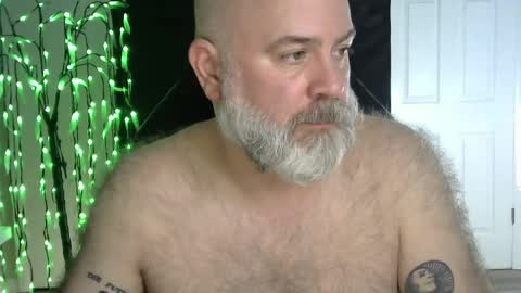Snapshot of xjohnniex77 chatting on April 3, 1:47 am MrSlowBurn77 online show from April 3, 1:47 am
