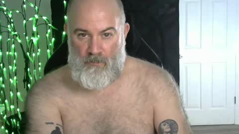 Snapshot of xjohnniex77 chatting on May 23, 1:44 am MrSlowBurn77 online show from May 23, 1:44 am