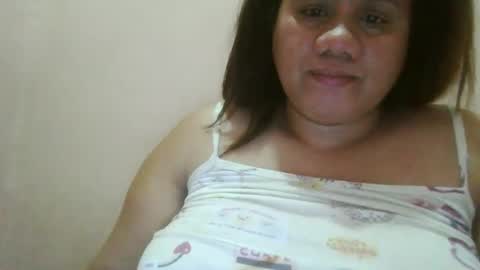 xjuicytits online show from January 14, 1:55 am