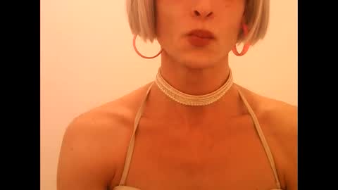 Wendy online show from December 16, 7:30 pm