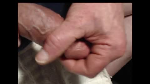 xloadzzz online show from April 6, 1:12 pm