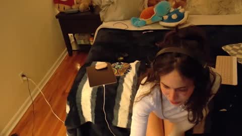 Mia online show from February 21, 12:16 am