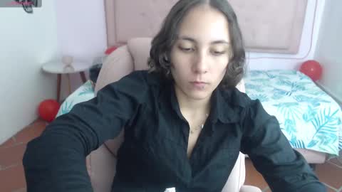Snapshot of xlunna chatting on February 15, 8:22 pm lunna online show from February 15, 8:22 pm