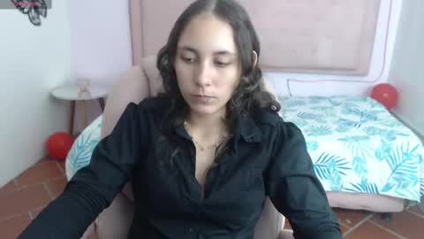 Snapshot of xlunna chatting on February 15, 11:25 pm lunna online show from February 15, 11:25 pm