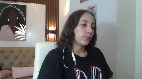 Snapshot of xlunna chatting on September 17, 7:48 pm lunna online show from September 17, 7:48 pm