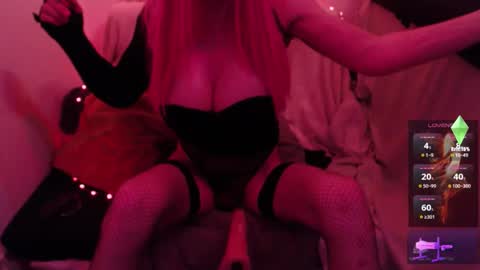 xmeup384290 online show from April 2, 10:29 pm