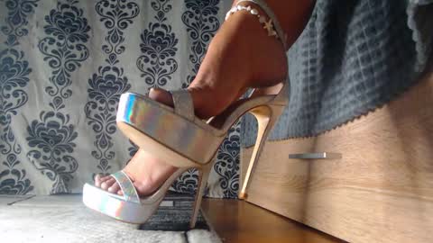 Monroe online show from October 14, 7:42 am