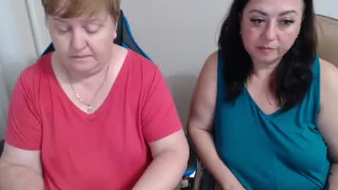 Snapshot of xmollyjanex chatting on September 28, 8:25 pm XMollyJaneX online show from September 28, 8:25 pm