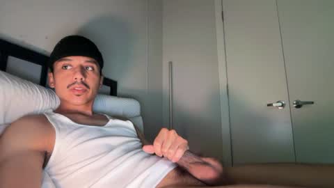 xmomentumx online show from July 4, 4:35 pm