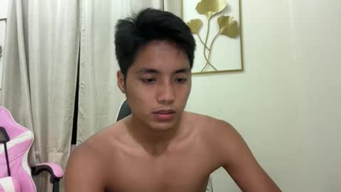 SECRET online show from March 29, 7:58 pm