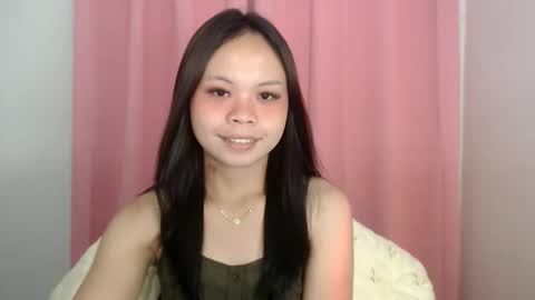 nathalie online show from April 4, 4:33 am