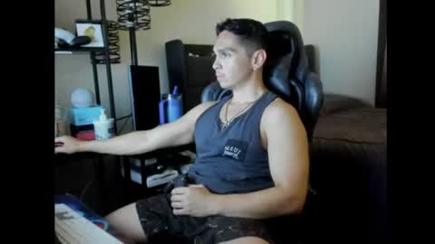 Snapshot of xoalejandroxo6 chatting on June 9, 10:10 pm xoalejandroxo6 online show from June 9, 10:10 pm