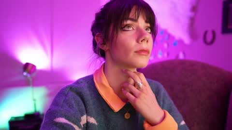 Bella Bondai online show from December 30, 9:16 am