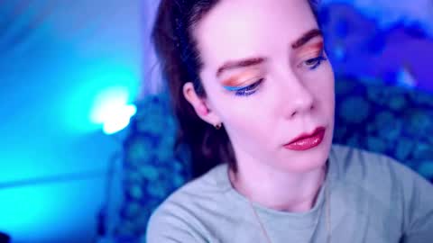 Bella Bondai online show from September 15, 3:06 am