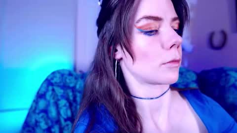 Bella Bondai online show from February 21, 8:04 am