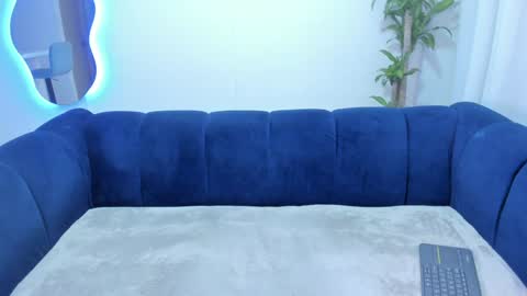 xoxo_angel online show from February 6, 10:21 pm