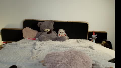 Cherry online show from April 10, 4:39 am