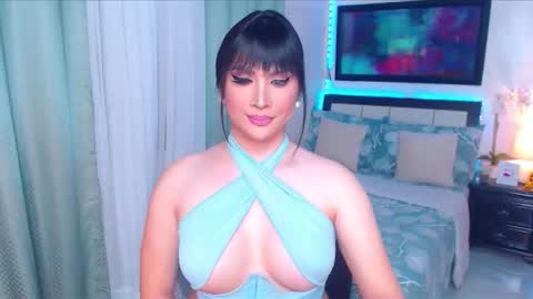 Snapshot of xplaymateamandax chatting on October 27, 2:37 am amanda online show from October 27, 2:37 am