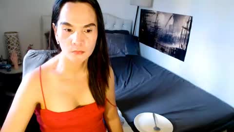 Snapshot of xqueenyasiandomcumx chatting on June 11, 12:32 am address me as QUEEN NINA A Little Bit of ANGELIC FACE with a Wild Demonic Side online show from June 11, 12:32 am