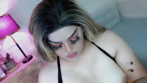 xsabbylicious69 online show from October 13, 3:39 am