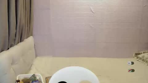 xsabbylicious69 online show from March 3, 2:18 am