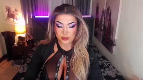 Snapshot of xshadowseductressmitchx chatting on February 18, 3:54 pm Cattaleya online show from February 18, 3:54 pm