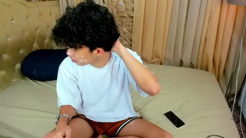 Snapshot of xsianhotcocxx chatting on April 19, 4:17 pm xsianhotcocxx online show from April 19, 4:17 pm