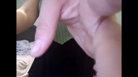 Snapshot of xsillymillyx chatting on November 5, 4:23 am Mille online show from November 5, 4:23 am