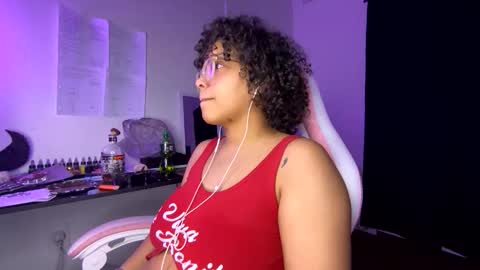 xStarGazingx online show from April 9, 6:30 am